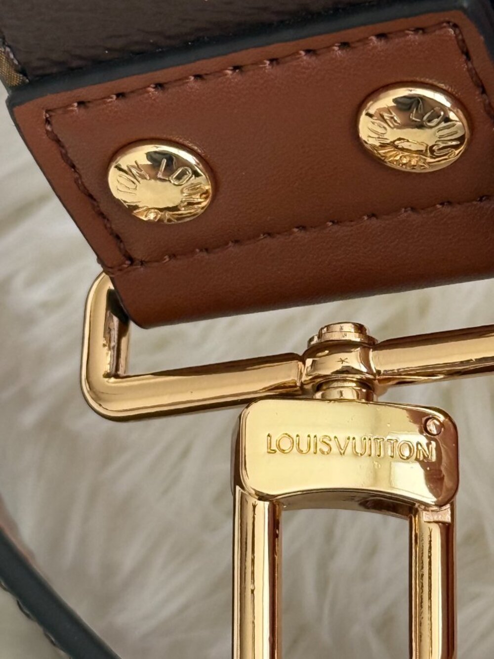 Louis Vuitton Monogram Wide Adjustable Bag Shoulder Strap ~120cm Gold Hardware - Picture 12 of 15